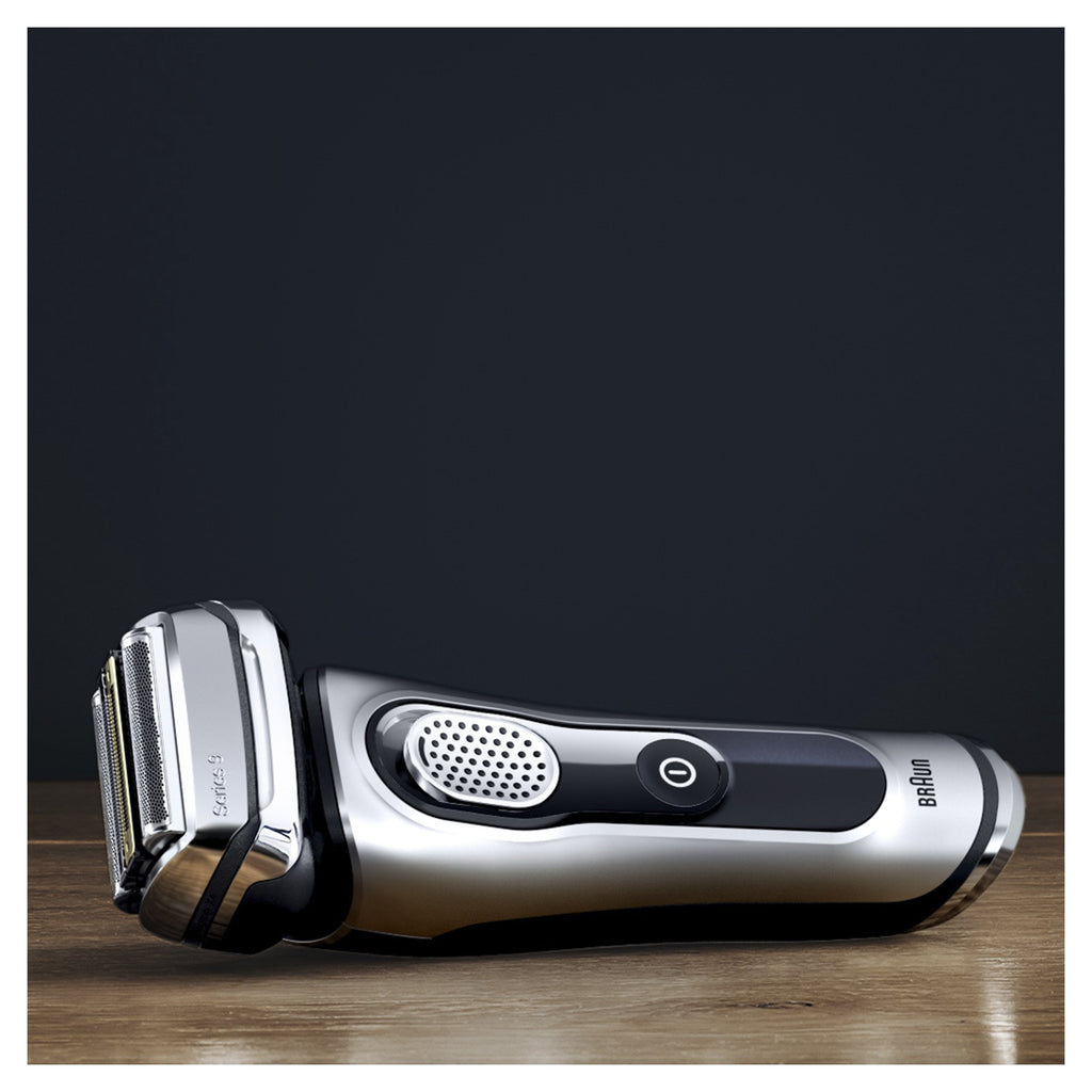 Electric Foil Shaver with Beard Trimmer, Rechargeable, Wet & Dry, 6 Piece Set D5318